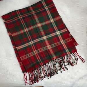 Pottery Barn Scarf Country Plaid Tartan Red Green Rectangle Fringe Soft